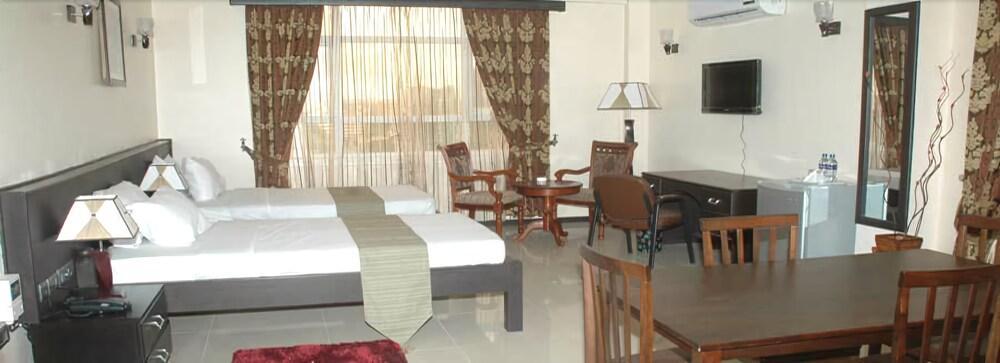 Hotel Sapphire Dar es Salaam Exteriör bild