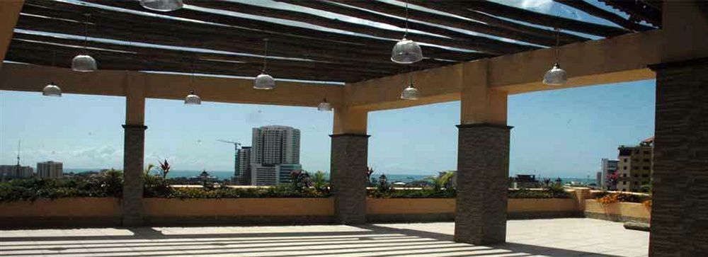 Hotel Sapphire Dar es Salaam Exteriör bild